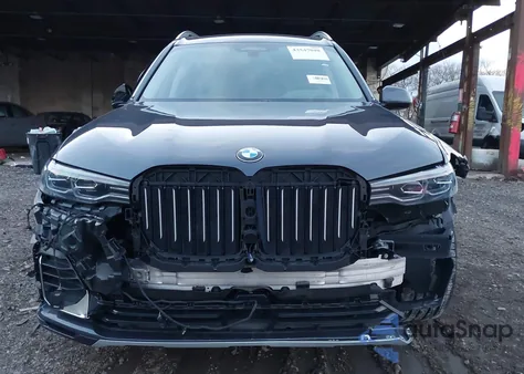 2021 BMW X7 xDrive40I z USA, uszkodzony, nr VIN 5UXCW2C06M9H76574